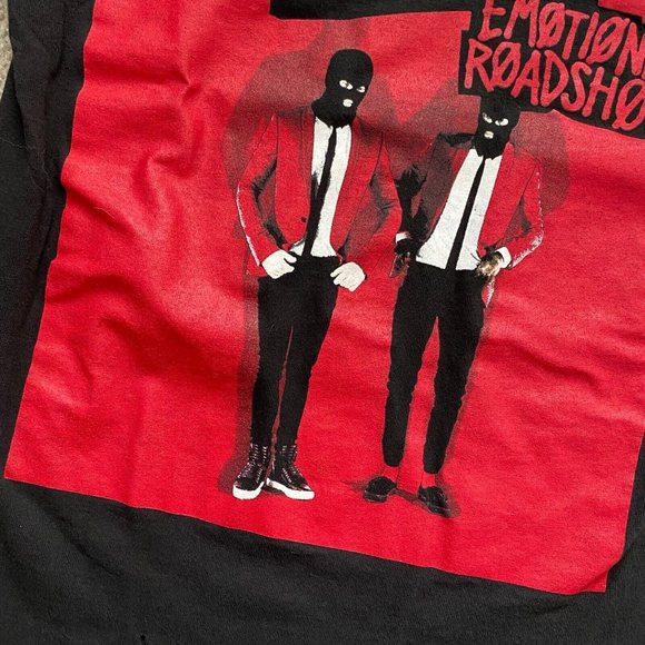 Twenty One Pilots Chest Approx. 17'' Emotional Roadshow 2017 Graphic T-Shirt - Picture 3 of 12